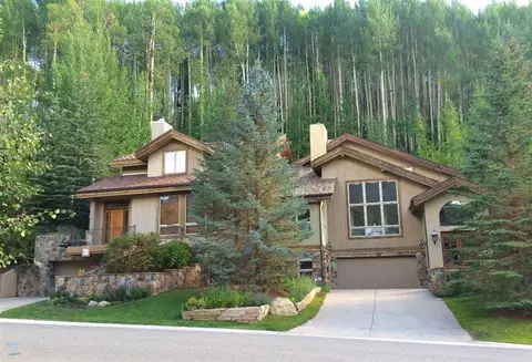 716 Forest Rd #B, Vail, CO 81657 photo 1