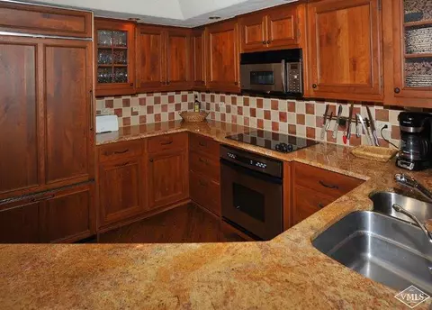 68 E Meadow Dr #403, Vail, CO 81657 photo 5