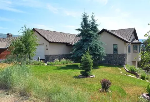 592 Mesa Dr, Eagle, CO 81631 photo 2