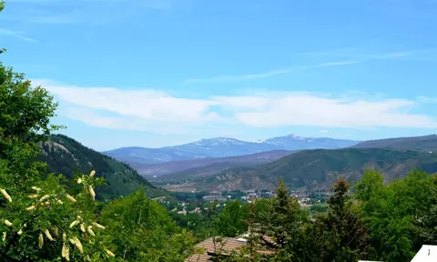 882 Eagle Dr, Avon, CO 81620 photo 1