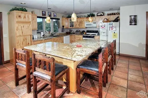 962 Mesa Dr, Eagle, CO 81631 photo 2