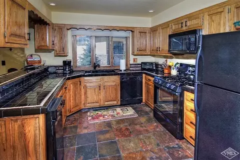 4946 Juniper Ln #B, Vail, CO 81657 photo 4