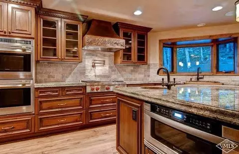 3996 Lupine Dr #B, Vail, CO 81657 photo 4