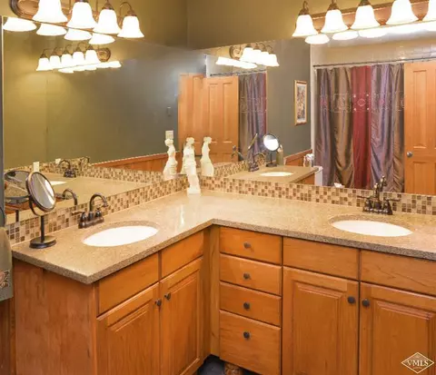 37 Eagle-vail Rd #B, Avon, CO 81620 photo 13