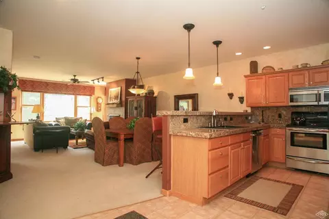 300 Hurd Ln #E202, Avon, CO 81620 photo 1