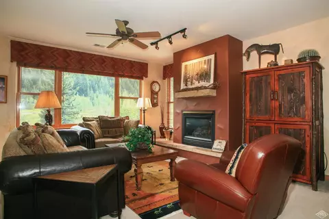 300 Hurd Ln #E202, Avon, CO 81620 photo 6