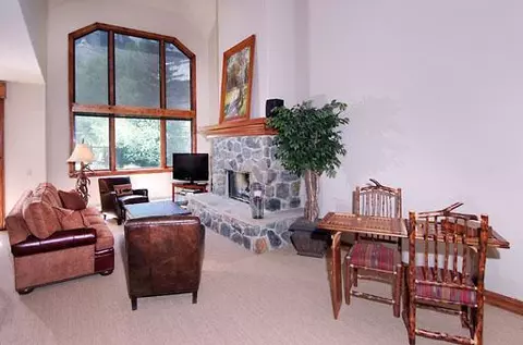 29 Highlands Ln #4, Beaver Creek, CO 81620 photo 5