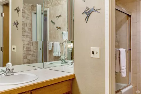 1650 Fallridge Rd #101, Vail, CO 81657 photo 11