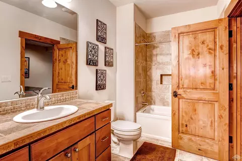 39 Baler Ct, Eagle, CO 81631 photo 17