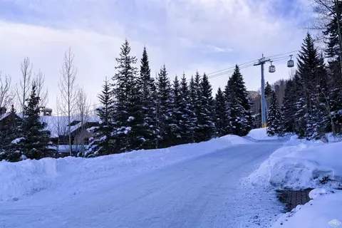 645 Forest Rd, Vail, CO 81657 photo 20