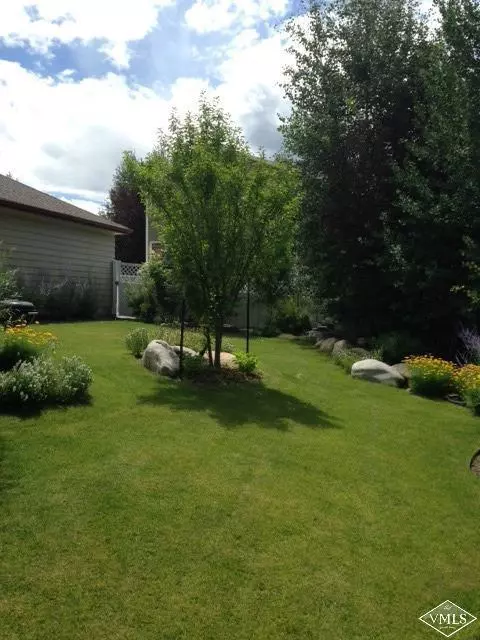 1014 Sylvan Lake Rd, Eagle, CO 81631 photo 3
