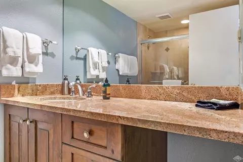 292 E Meadow Dr #683, Vail, CO 81657 photo 8
