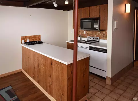 1081 Vail View Dr #B211, Vail, CO 81657 photo 3