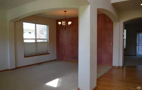 85 Ewing St, Eagle, CO 81631 photo 2