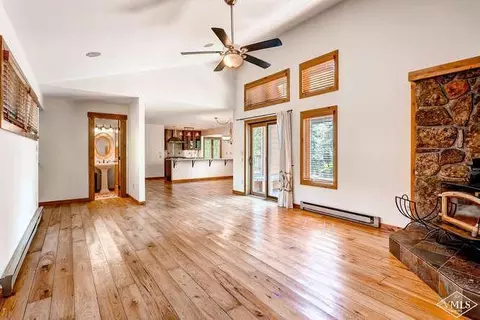 945 Deer Blvd #A, Avon, CO 81620 photo 4