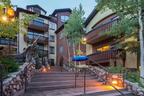 68 E Meadow Dr #107, Vail, CO 81657 photo 4