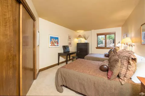 68 E Meadow Dr #107, Vail, CO 81657 photo 8