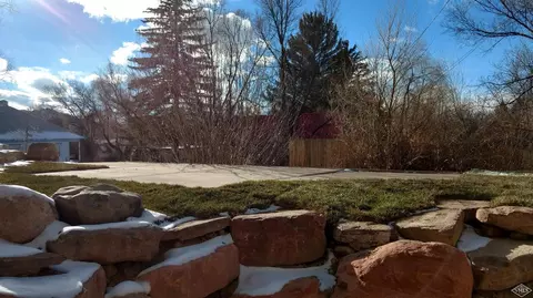 325 E Fourth St, Eagle, CO 81631 photo 3