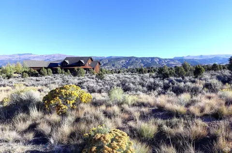 2482 E Haystacker, Eagle, CO 81631 photo 1