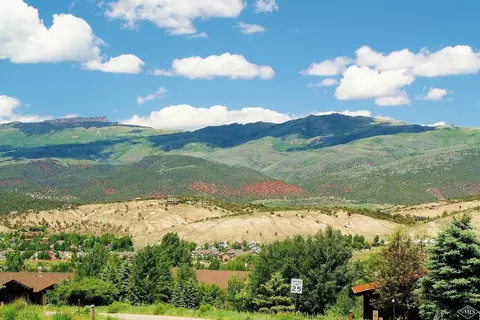 340 Abrams Creek Dr, Eagle, CO 81631 photo 2