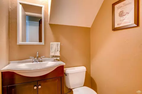 2199 Chamonix Ln #10, Vail, CO 81657 photo 8