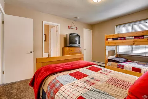 2199 Chamonix Ln #10, Vail, CO 81657 photo 14