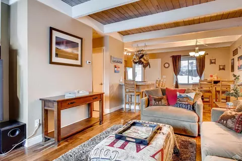 2199 Chamonix Ln #10, Vail, CO 81657 photo 2