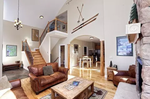 560 Bluffs Dr, Eagle, CO 81631 photo 2