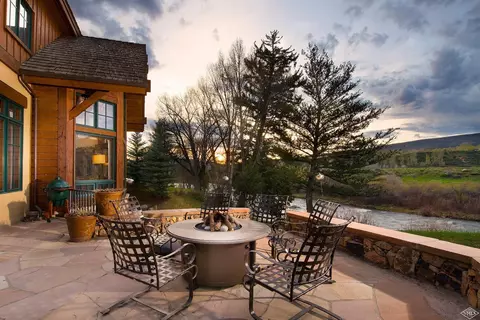 325 Eagle River Rd, Edwards, CO 81632 photo 16