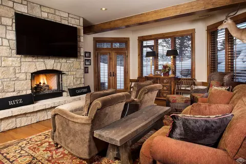 325 Eagle River Rd, Edwards, CO 81632 photo 10