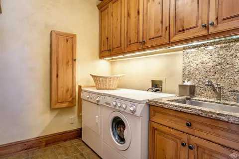 5792 Wildridge Rd E, Avon, CO 81620 photo 19