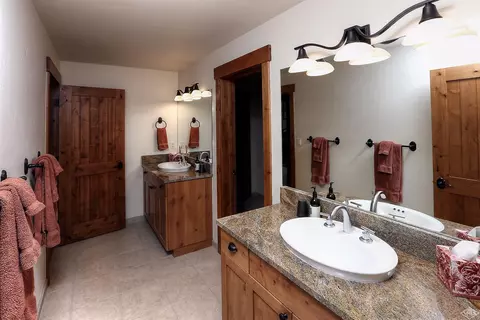 741 Hernage Creek Rd, Eagle, CO 81631 photo 14