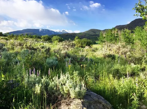779 Eagle Crest Rd, Edwards, CO 81632 photo 2
