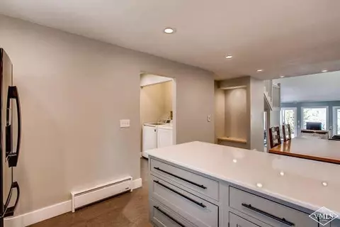654 Eagle Dr, Avon, CO 81620 photo 9