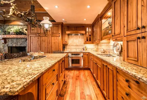 124 Willow Bridge Rd #3F, Vail, CO 81657 photo 2