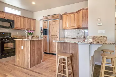 171 Mayer St, Eagle, CO 81631 photo 3