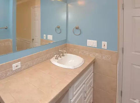 48 Riverside Ct #E, Avon, CO 81620 photo 11