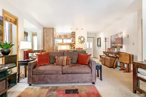 1030 Lions Ridge Loop #206, Vail, CO 81657 photo 2
