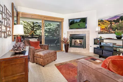 1030 Lions Ridge Loop #206, Vail, CO 81657 photo 7