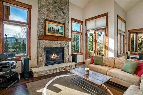 250 Hackamore Rd, Edwards, CO 81632 photo 2