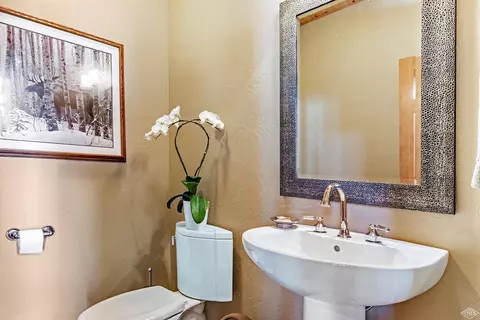 5221 Wildridge Rd E #B, Avon, CO 81620 photo 10