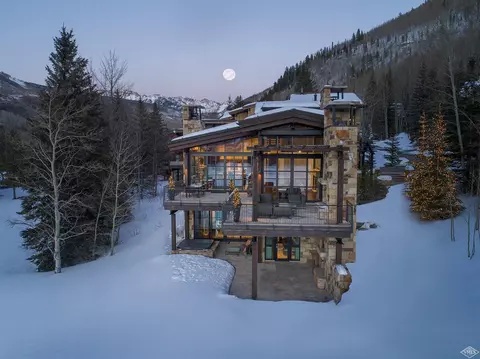 925 Fairway Dr, Vail, CO 81657 photo 2