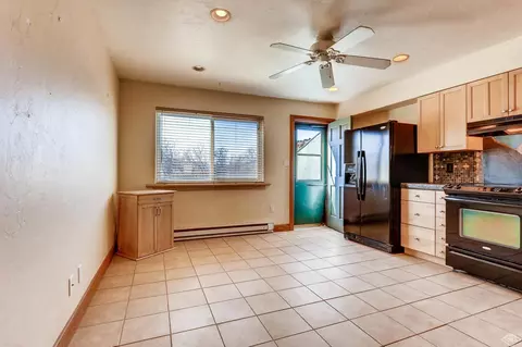 85 Chambers Ave #6, Eagle, CO 81631 photo 2