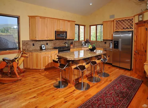 2460 Saddle Ridge Loop #B, Avon, CO 81620 photo 8
