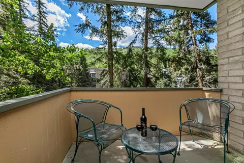 292 E Meadow Dr #218, Vail, CO 81657 photo 5
