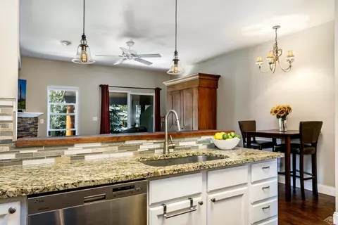 159 Stonegate Cir, Edwards, CO 81632 photo 4