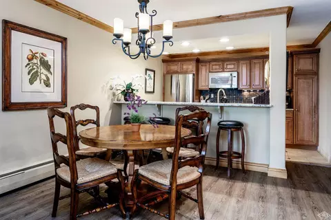 292 E Meadow Dr #221, Vail, CO 81657 photo 5