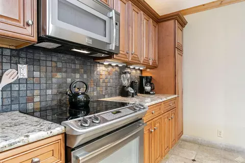 292 E Meadow Dr #221, Vail, CO 81657 photo 8