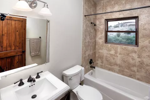 574 Hernage Creek Rd, Eagle, CO 81631 photo 11