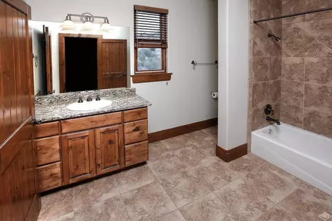 574 Hernage Creek Rd, Eagle, CO 81631 photo 13